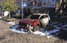 Появились видео с места взрыва авто с журналистом Шереметом