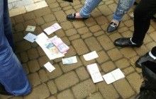 Появились фото обыска в имении мэра Бучи
