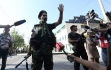 Екстремісти, які захопили відділення поліції в Єревані, відмовилися здаватися (фото)