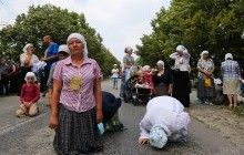 "Крестный ход" УПЦ МП вышел из окружения полиции на Житомирскую трассу