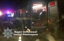 В Ривненской области маршрутка столкнулась с грузовиком: погибли 3 человека (фото)
