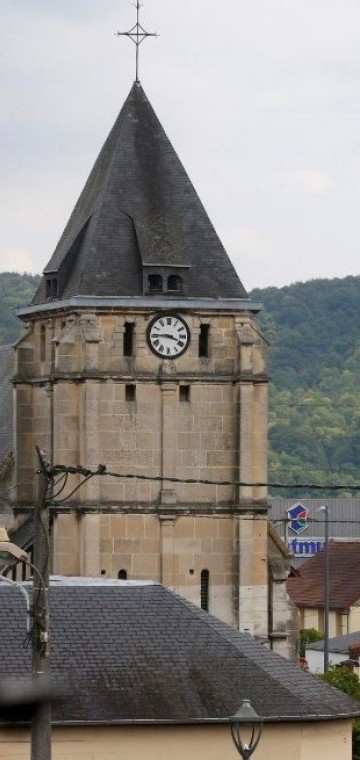 Вбивство священика у Нормандії: