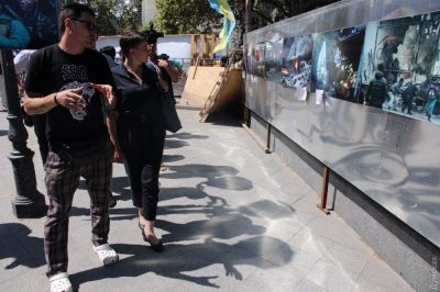 Фото В Одессе неизвестные пытались забросать Савченко яйцами 24 июля 2016