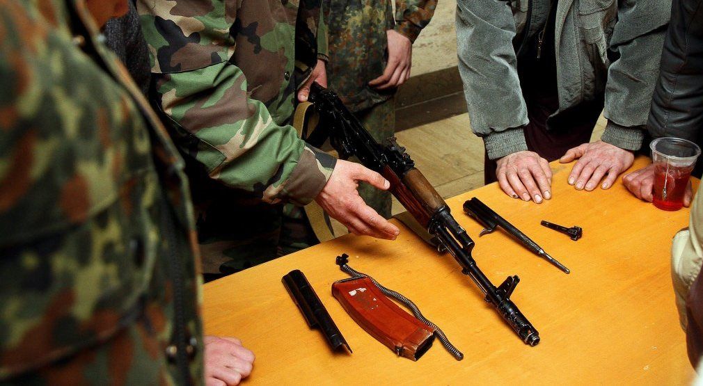 Військовослужбовця позбавили звання та відправили до в'язниці / Фото УНІАН Військовослужбовця позбавили звання та відправили до в'язниці / Фото УНІАН