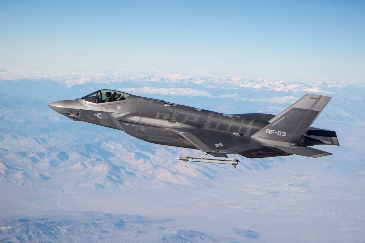 истребитель / twitter.com/USAF_ACC истребитель / twitter.com/USAF_ACC