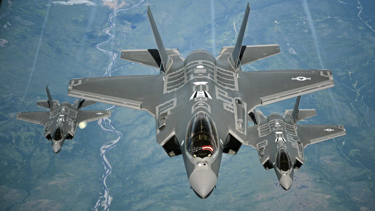 истребитель / twitter.com/USAF_ACC истребитель / twitter.com/USAF_ACC