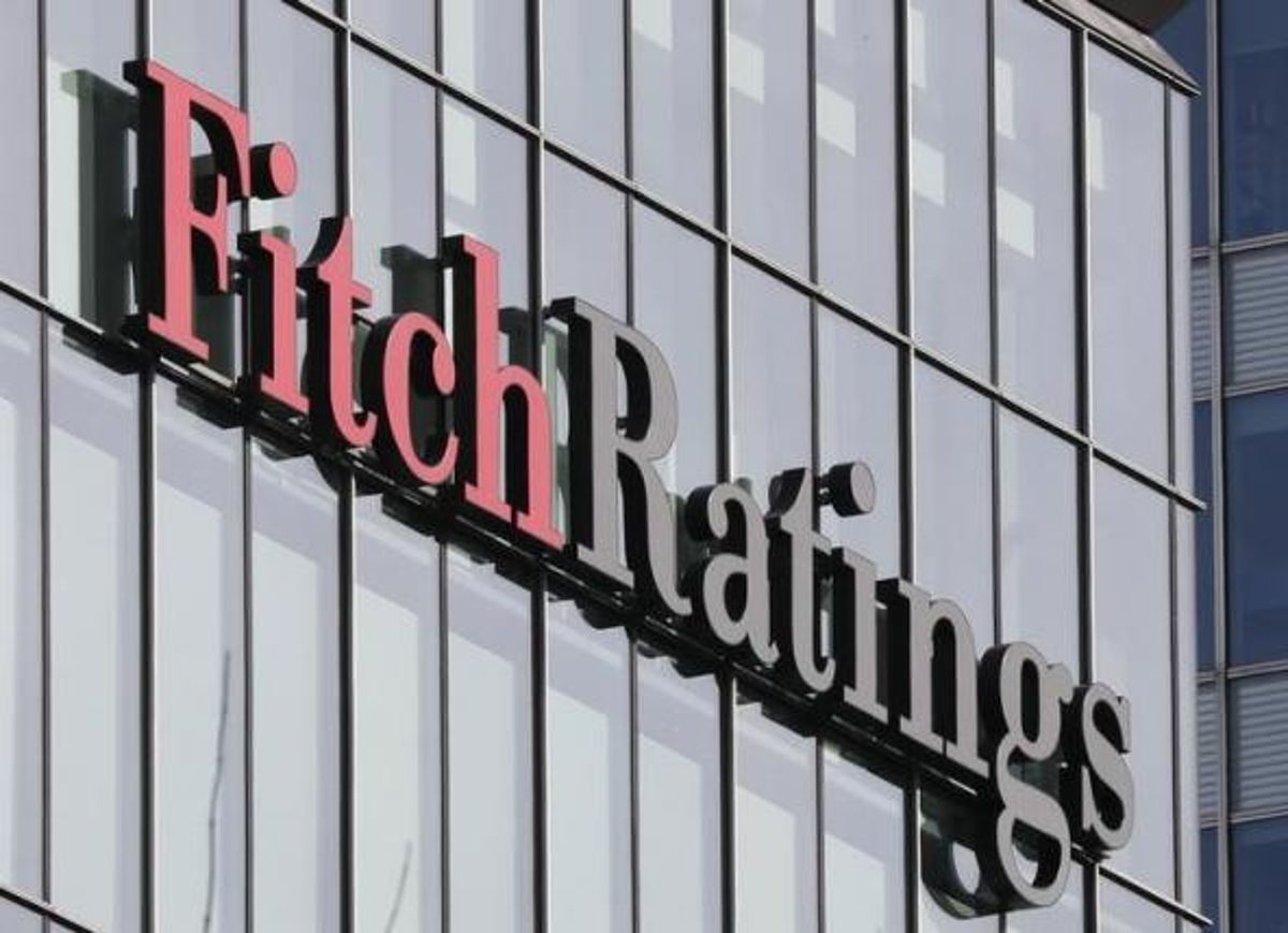 Fitch знизило рейтинг України до переддефолтного / фото REUTERS Fitch знизило рейтинг України до переддефолтного / фото REUTERS