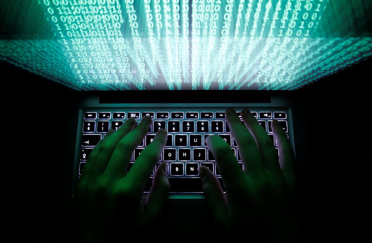 Хакеры РФ пытались через сеть Wi-Fi дистанционно подсоединиться к системам видеонаблюдения в одном из приграничных регионов / фото REUTERS