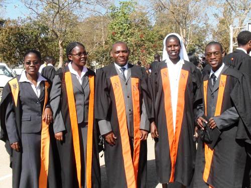 Викладачі католицького університету в Замбії. Фото: southworld.net