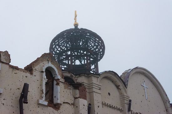 Самому Свято-Іверському монастирю теж дісталося від обстрілів / pravoslavie.ru Самому Свято-Іверському монастирю теж дісталося від обстрілів / pravoslavie.ru