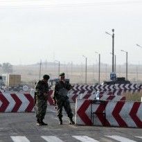 Russians dismantle posts on Crimea border, checkpoints still work – Ukraine's border service