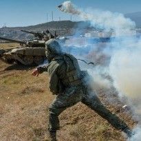 Russia plans to boost military presence at Ukraine borders