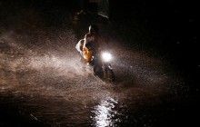 В результате наводнений в Индии погибли 96 человек