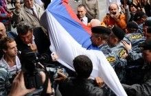 Опрос: в случае повторения путча на защиту демократии встали бы лишь 16% россиян