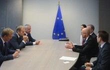 Яценюк очікує, що Україна отримає транш МВФ і фіндопомогу ЄС та США