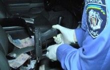 В Киеве после ночной стрельбы полиция задержала одного из подозреваемых (фото, видео)