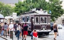 У Львові до Дня Незалежності відбулася "Зіркова естафета" та парад раритетних трамваїв (фото)