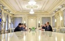 Білорусь подякувала Порошенку за сприяння у відновленні її діалогу з ЄС