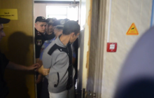 Суд арестовал подозреваемого в убийстве девочки в Лощиновке (видео)