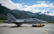 Зниклий винищувач ВПС Швейцарії знайдено в Альпах, доля пілота невідома