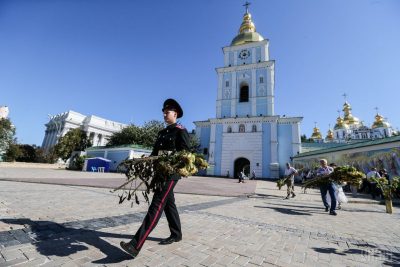 Фото Выставка ко 2-й годовщине трагедии под Иловайском «Блокпост Памяти» в Киеве 28 августа 2016