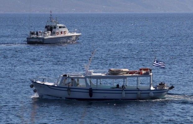 У Греції затонуло туристичне судно з пасажирами