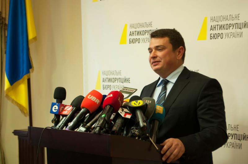 Після зустрічі антикорупціонерів з президентом, "НАБУ в середньому раз у три дні комусь оголошує підозру" / Фото nabu.gov.ua Після зустрічі антикорупціонерів з президентом, "НАБУ в середньому раз у три дні комусь оголошує підозру" / Фото nabu.gov.ua