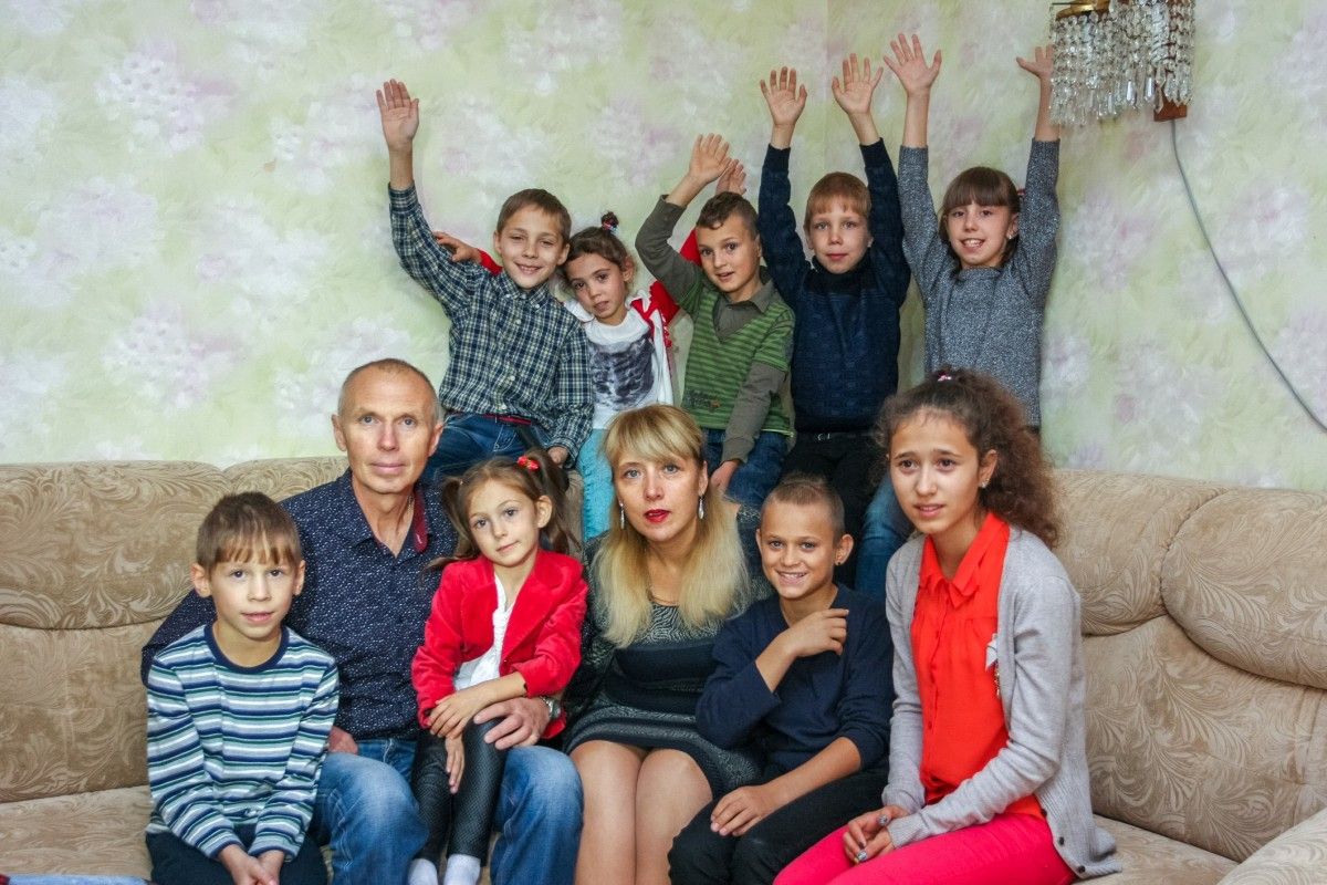 Филатова 7057 семей, нуждающихся в социальной помощи, получили выплату от городского совета в размере 1000 гривен Филатова 7057 семей, нуждающихся в социальной помощи, получили выплату от городского совета в размере 1000 гривен