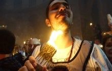 Ученый с помощью пирометра зафиксировал температуру Благодатного огня сразу же после схождения