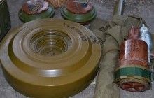 РФ поставляет на оккупированный Донбасс 500 тысяч боеприпасов ежемесячно – Муженко