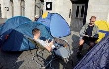 У гонитві за iPhone 7: покупці дочекалися старту продажів новинок від Apple (фоторепортаж)