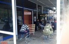 В Одеській області невідомі захоплюють супермаркети однієї з мереж (фото)