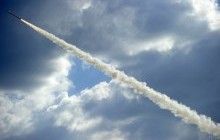 Порошенко поздравил разработчиков украинской управляемой ракеты с успешным испытанием