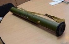 У Тернополі двоє чоловіків намагалися продати кулемет Калашникова і протитанковий гранатомет (фото)