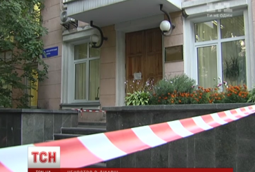 У Києві шукають чоловіка, який напередодні скоїв убивство в лікарні