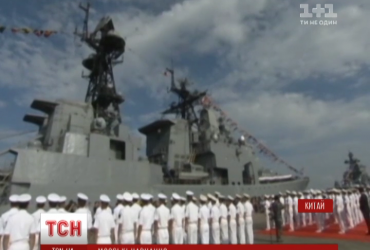 Россия и Китай проводят совместные военные учения в Южно-Китайском море