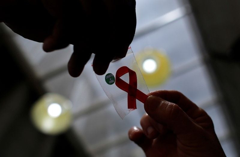 В Украине в этом году пациенты с ВИЧ смогут получать препараты антиретровирусной терапии у своего семейного врача / фото REUTERS