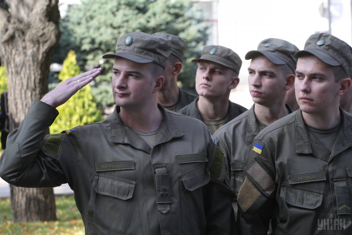 Уряд підтримав рішення про зменшення граничного віку перебування на військовому обліку призовників \ УНІАН Уряд підтримав рішення про зменшення граничного віку перебування на військовому обліку призовників \ УНІАН