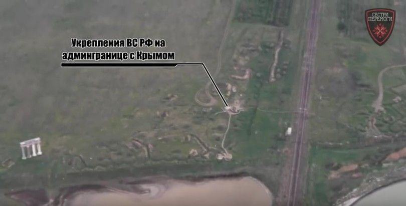 Волонтеры показали военные объекты в оккупированном Крыму / Скриншот Волонтеры показали военные объекты в оккупированном Крыму / Скриншот