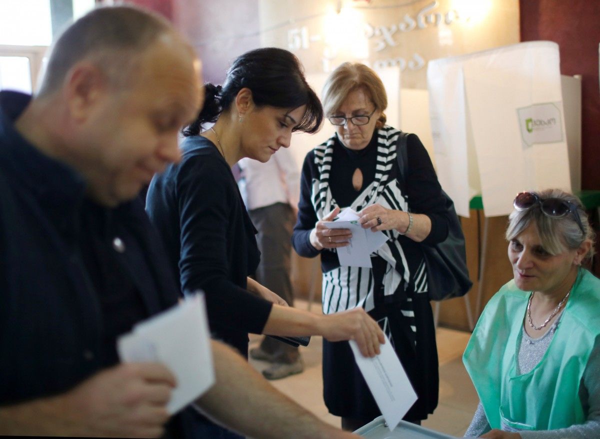 Голосування на виборах в Грузії / REUTERS