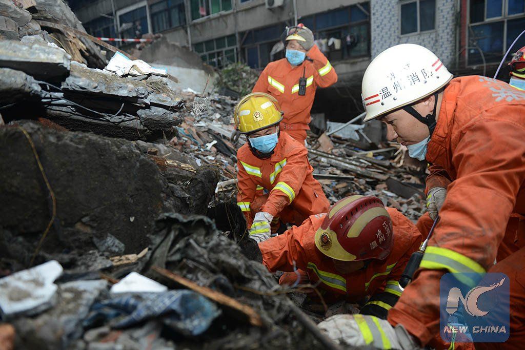 twitter.com/xhnews twitter.com/xhnews