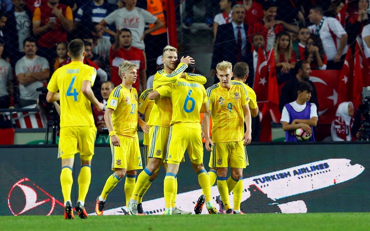 В двух последних матчах игроки сборной Украины одержали победу и ничью, добыв 4 очка / Reuters