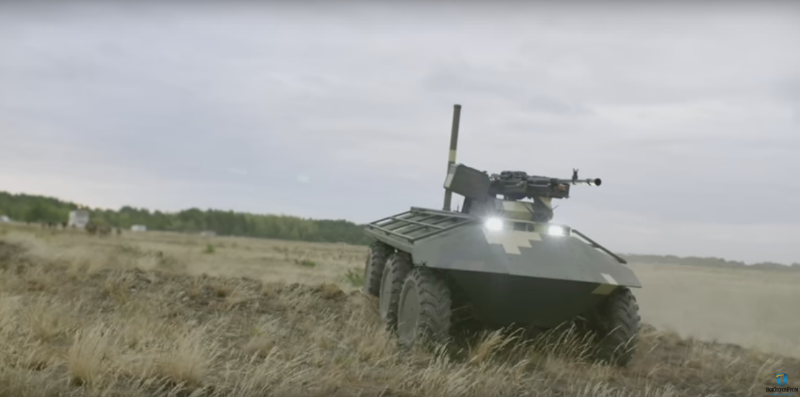 Укроборонпром показал видео беспилотного минибронетранспортера Укроборонпром показал видео беспилотного минибронетранспортера