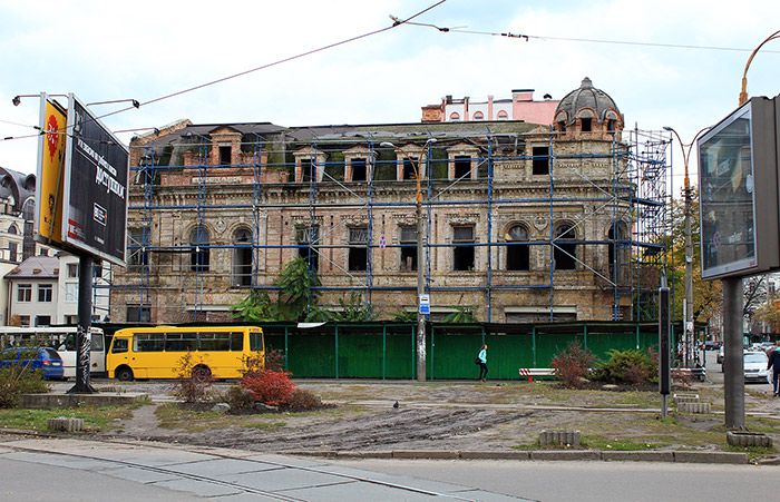 "Будинок Новікова" було передано приватній структурі всупереч законній процедурі / Фото weloveua.com "Будинок Новікова" було передано приватній структурі всупереч законній процедурі / Фото weloveua.com