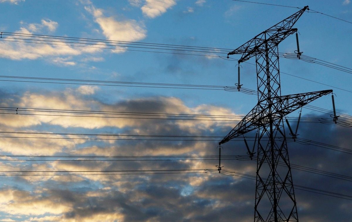 У відомстві заявили, що питання добровільного або примусового обмеження споживання електроенергії не стоять на порядку денному / Ілюстрація REUTERS