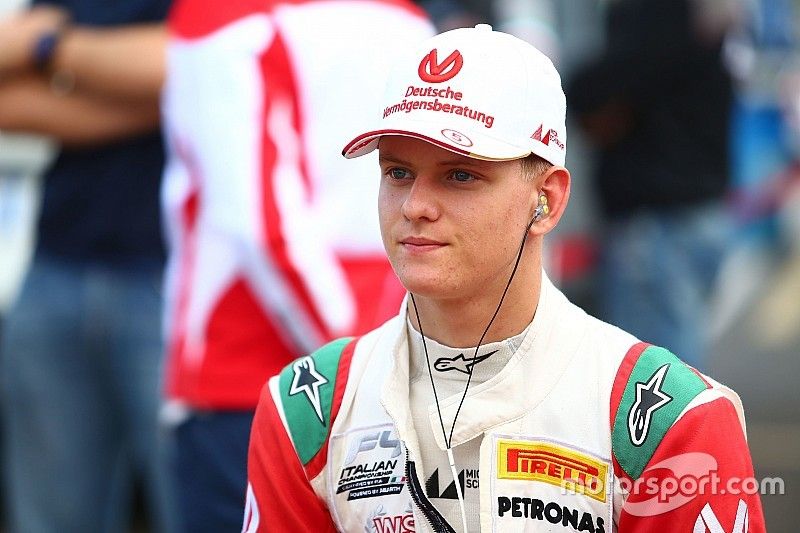 Мик Шумахер не смог стать чемпионом Ф-4 / motorsport.com Мик Шумахер не смог стать чемпионом Ф-4 / motorsport.com
