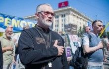 "Потрапив під навантажений лісом "КамАЗ": на Київщині загинув відомий капелан, який побував у полоні "ЛНР"
