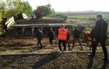Ukraine reconstructs strategic bridges wrecked by Donbas militants