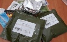 Военнослужащим из Нацгвардии выдали паек с личинками во время патрулирования (видео)