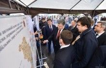 "Символ бездорожья в Украине": Порошенко проинспектировал ремонт трассы Одесса-Рени (фото)